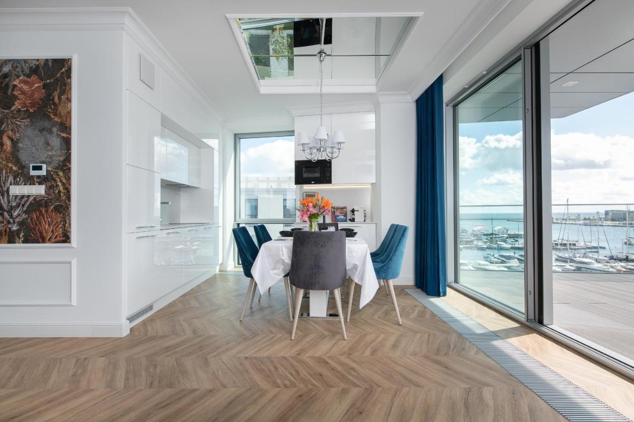 Yacht Park Premium Apartment Sea View 그디니아 외부 사진