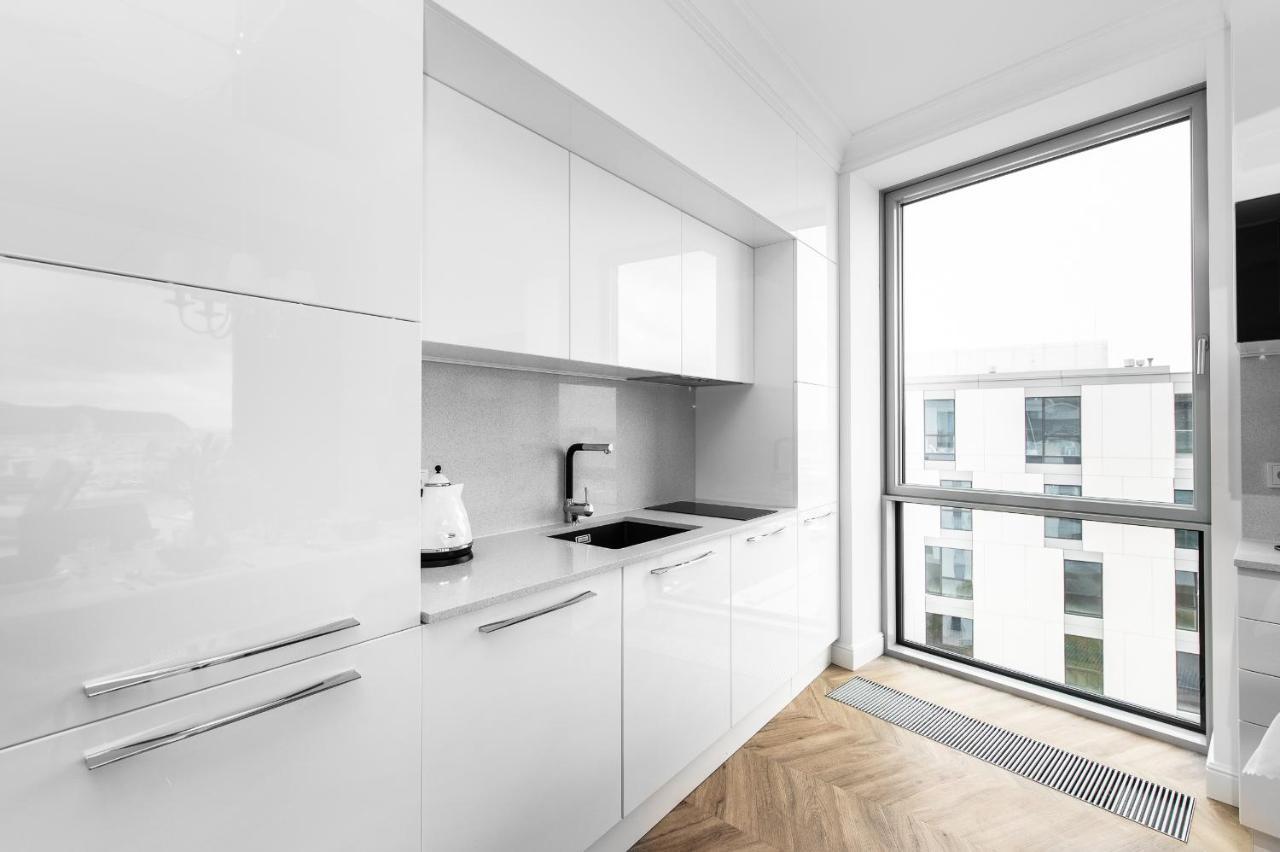 Yacht Park Premium Apartment Sea View 그디니아 외부 사진