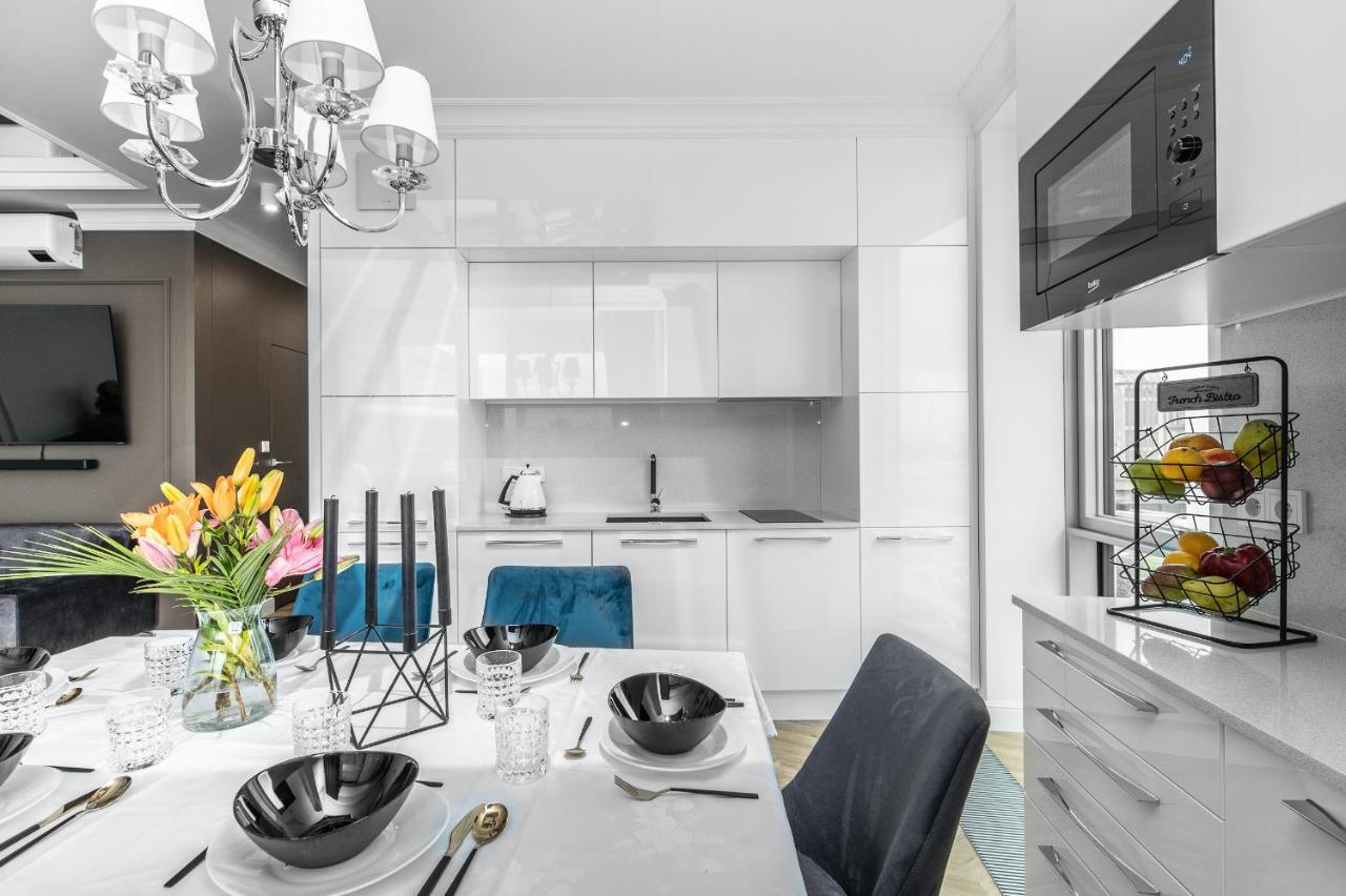 Yacht Park Premium Apartment Sea View 그디니아 외부 사진