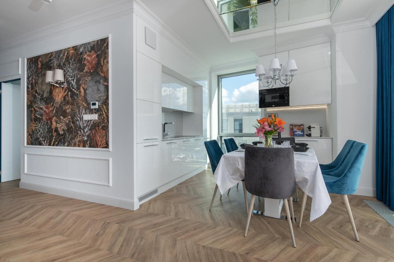 Yacht Park Premium Apartment Sea View 그디니아 외부 사진